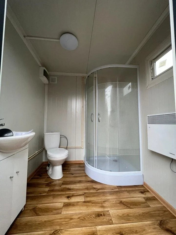 Contenedor sanitario 2,00 x 2,00 m ducha/WC con cisterna €1.450,00